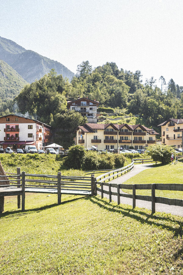 Garnì Rosa in the Ledro Valley, in Trentino, for your relaxing holidays surrounded by nature Bar Garnì Rosa di Gallo Francesca | Experience Val di Ledro